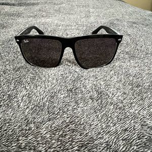 RAY-BAN RB4147 Black Unisex